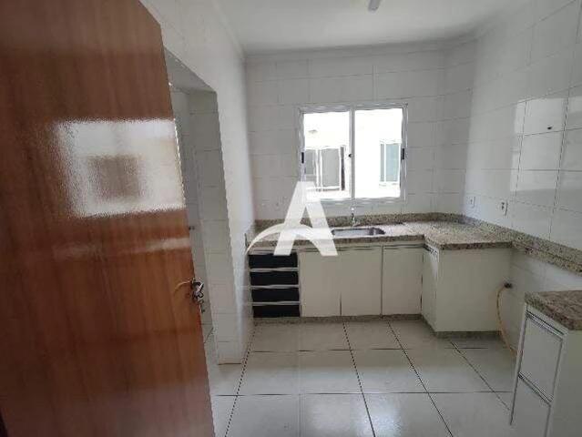 Apartamento aluguel em Santa Mônica, Uberlândia