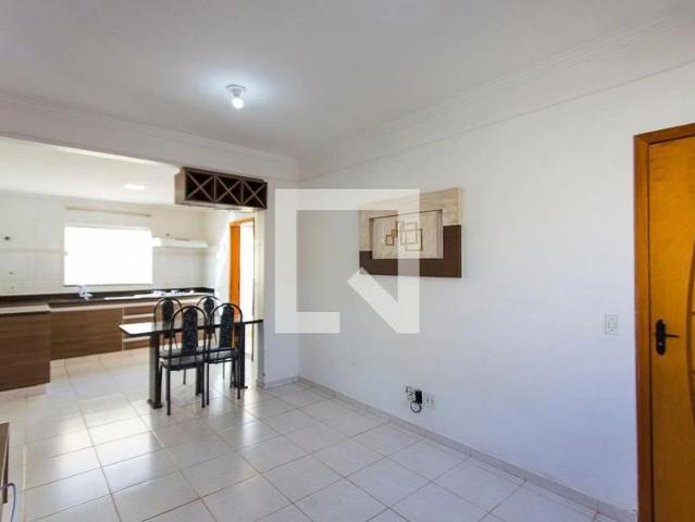 Apartamento aluguel em Jardim Holanda, Uberlândia