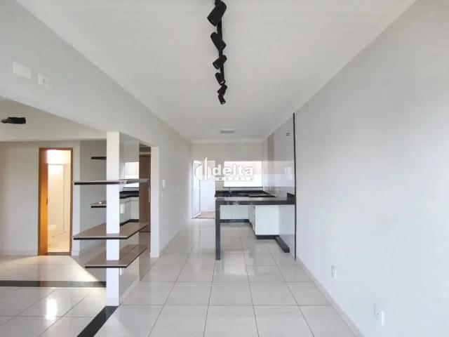 Apartamento aluguel em Condomínio Jardins Roma, Uberlândia