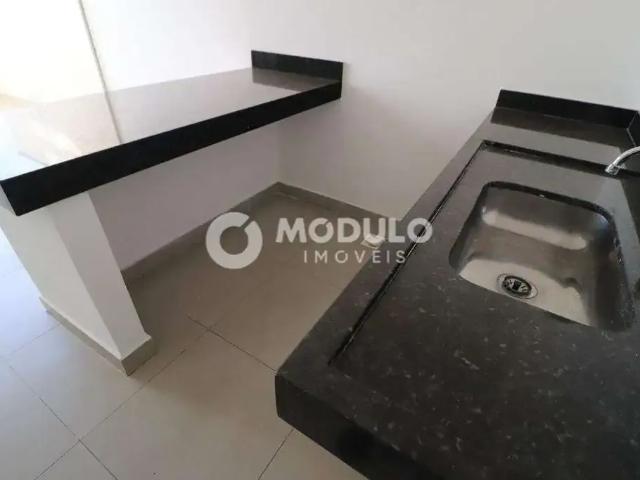 Apartamento aluguel em Novo Mundo, Uberlândia