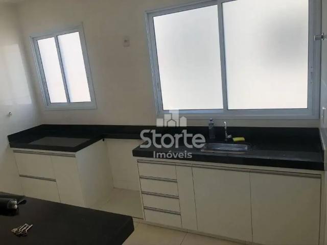 Apartamento aluguel em Novo Mundo, Uberlândia
