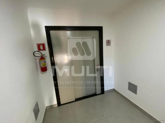 Apartamento aluguel em Novo Mundo, Uberlândia
