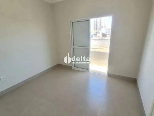 Apartamento aluguel em Novo Mundo, Uberlândia