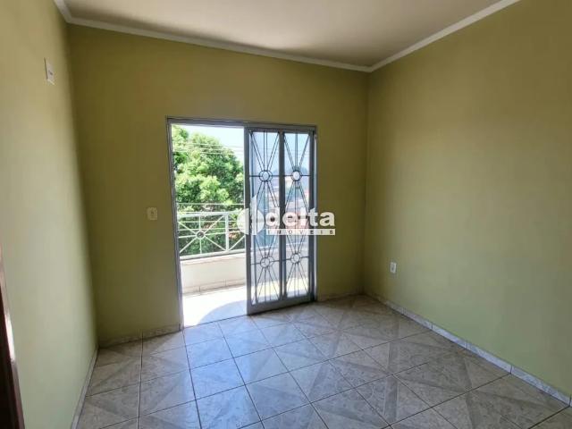 Apartamento aluguel em Planalto, Uberlândia