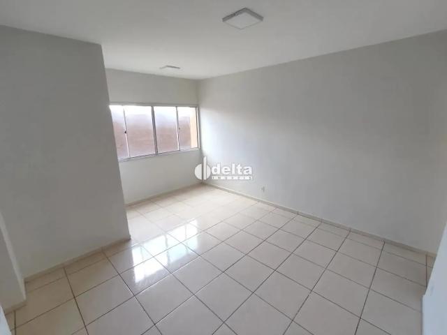 Apartamento aluguel em Segismundo Pereira, Uberlândia