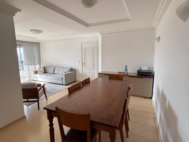 Apartamento aluguel em Região Imediata de São José dos Campos, Região Metropolitana do Vale do Paraíba e Litoral Norte