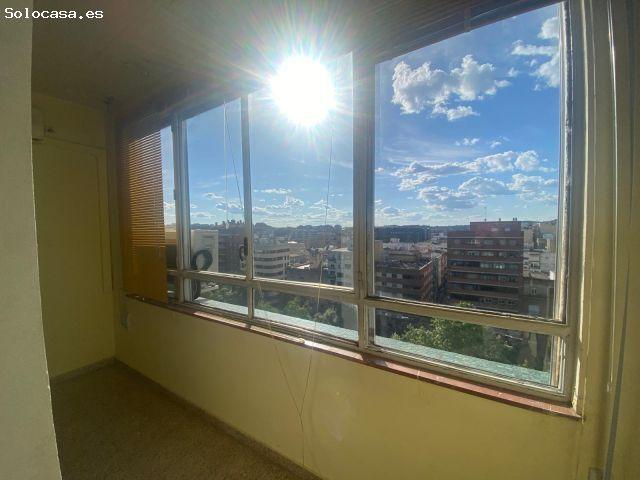 Piso en venta en Cánovas, Cáceres