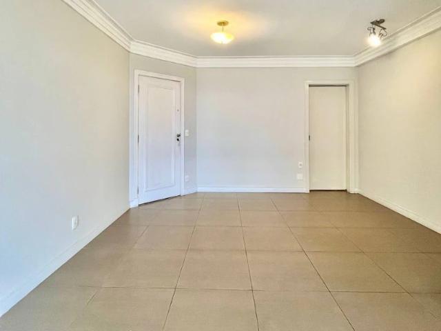 Apartamento venda em Alphaville Residencial 1, Barueri