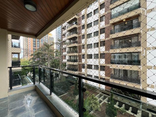 Apartamento venda em Alphaville Residencial 1, Barueri