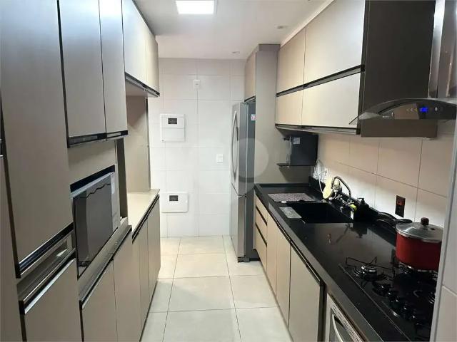 Apartamento venda em Região Imediata de São Paulo, Região Metropolitana de São Paulo