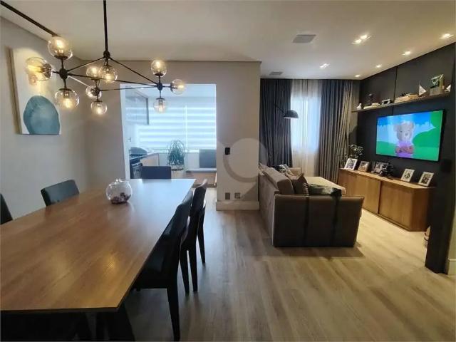 Apartamento venda em Região Imediata de São Paulo, Região Metropolitana de São Paulo