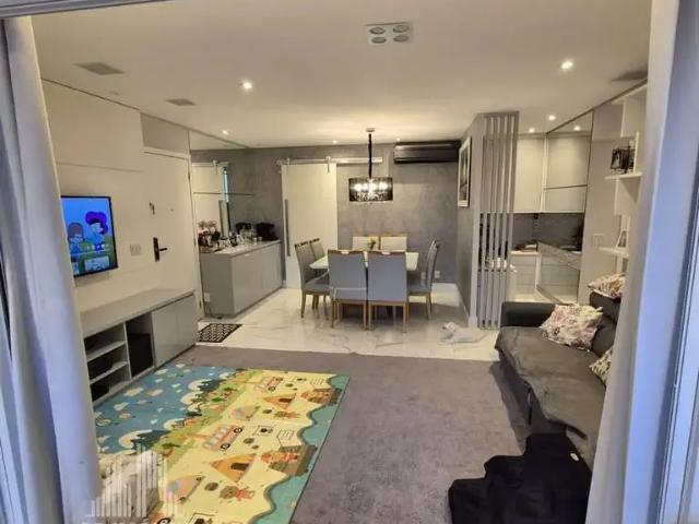 Apartamento venda em Região Imediata de São Paulo, Região Metropolitana de São Paulo