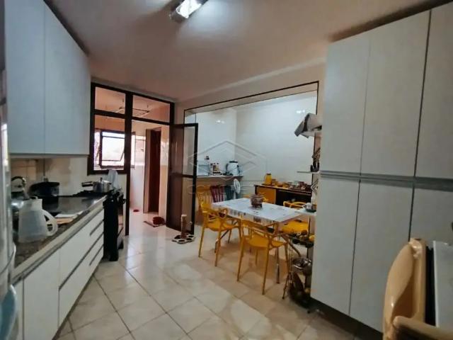 Apartamento venda em Região Imediata de Bauru, Bauru