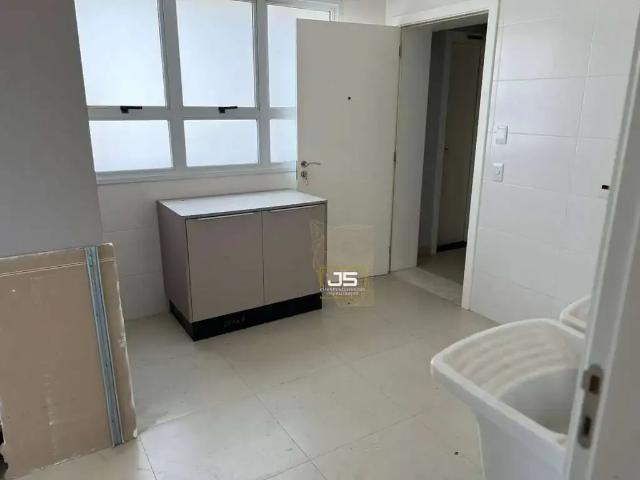 Apartamento venda em Região Imediata de Bauru, Bauru