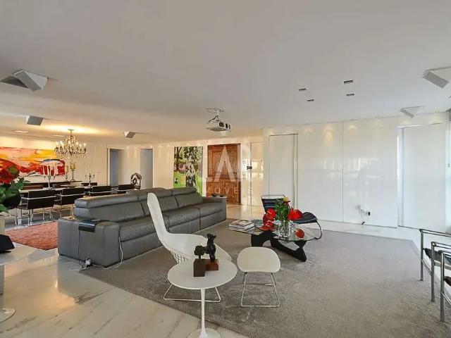 Apartamento venda em Belvedere, Belo Horizonte