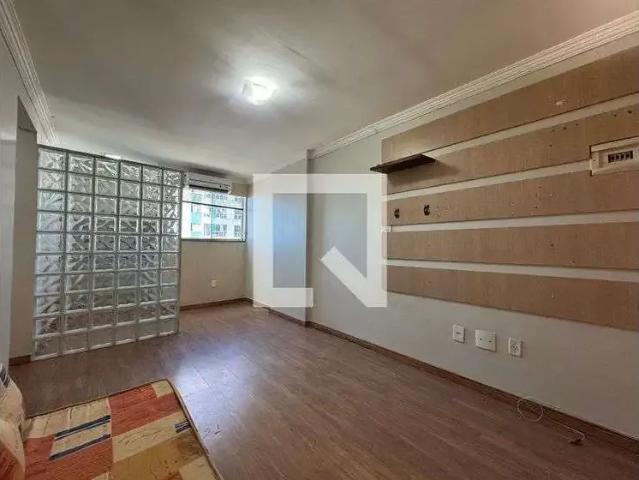 Apartamento venda em Região Geográfica Imediata do Distrito Federal, Região Integrada de Desenvolvimento do Distrito Federal e Entorno