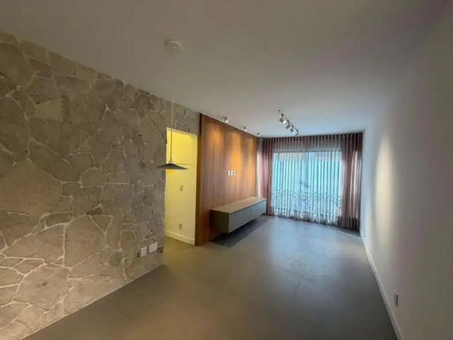 Apartamento venda em Região Geográfica Imediata do Distrito Federal, Região Integrada de Desenvolvimento do Distrito Federal e Entorno