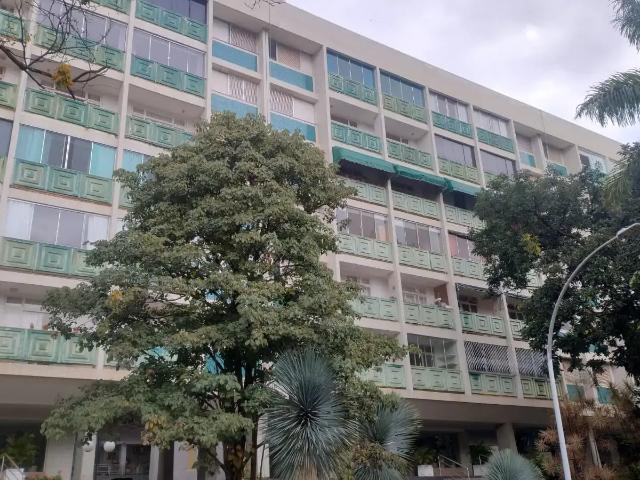 Apartamento venda em Região Geográfica Imediata do Distrito Federal, Região Integrada de Desenvolvimento do Distrito Federal e Entorno