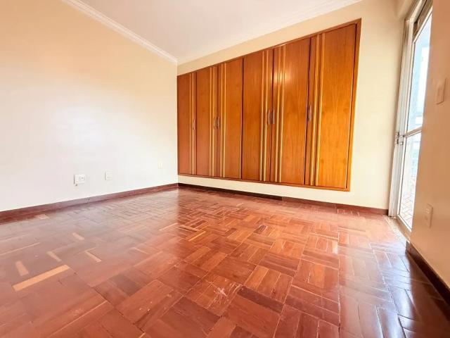 Apartamento venda em Região Geográfica Imediata do Distrito Federal, Região Integrada de Desenvolvimento do Distrito Federal e Entorno