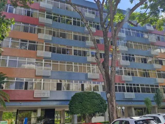 Apartamento venda em Região Geográfica Imediata do Distrito Federal, Região Integrada de Desenvolvimento do Distrito Federal e Entorno