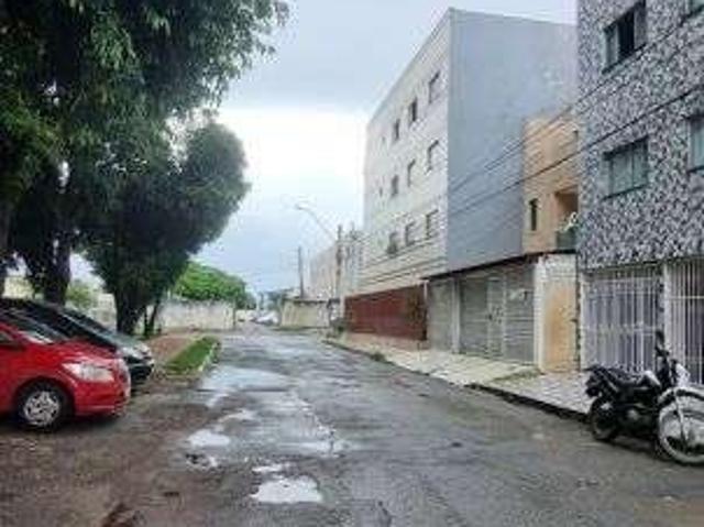 Apartamento venda em Região Geográfica Imediata do Distrito Federal, Região Integrada de Desenvolvimento do Distrito Federal e Entorno