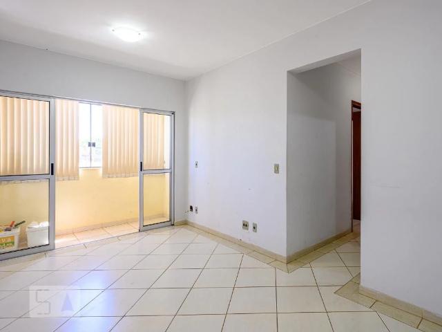 Apartamento venda em Residencial das Palmeiras, Samambaia