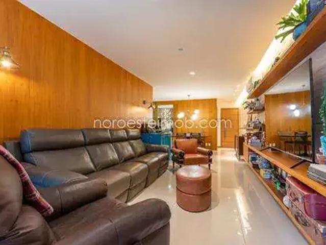 Apartamento venda em Região Geográfica Imediata do Distrito Federal, Região Integrada de Desenvolvimento do Distrito Federal e Entorno