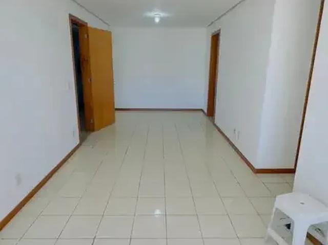 Apartamento venda em Região Geográfica Imediata do Distrito Federal, Região Integrada de Desenvolvimento do Distrito Federal e Entorno