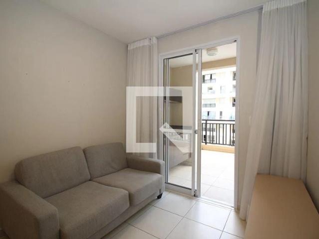 Apartamento venda em Região Geográfica Imediata do Distrito Federal, Região Integrada de Desenvolvimento do Distrito Federal e Entorno