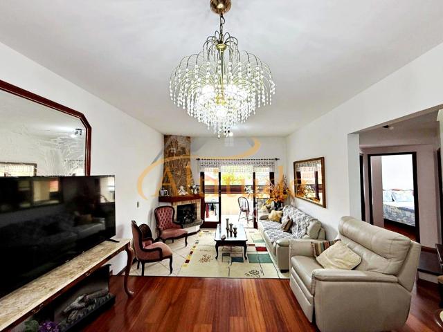 Apartamento venda em Jardim Andira, Campos do Jordão