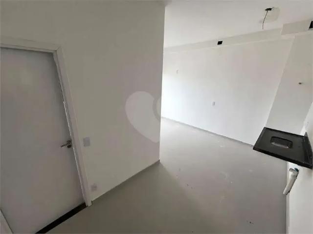 Apartamento venda em Região Imediata de Caraguatatuba-Ubatuba-São Sebastião, Região Metropolitana do Vale do Paraíba e Litoral Norte
