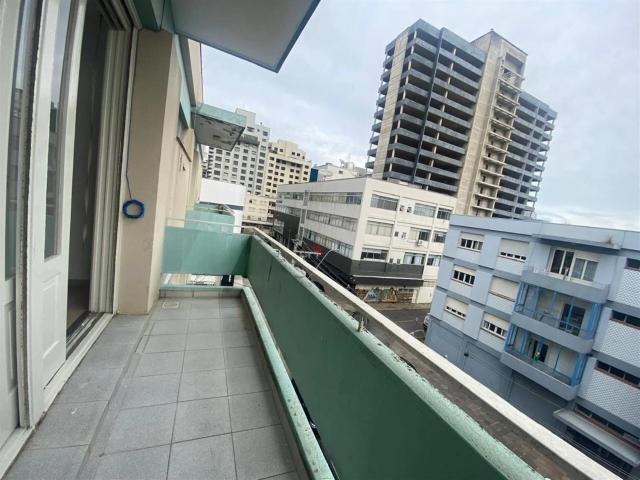 Apartamento venda em Caxias do Sul, Região Geográfica Intermediária de Caxias do Sul