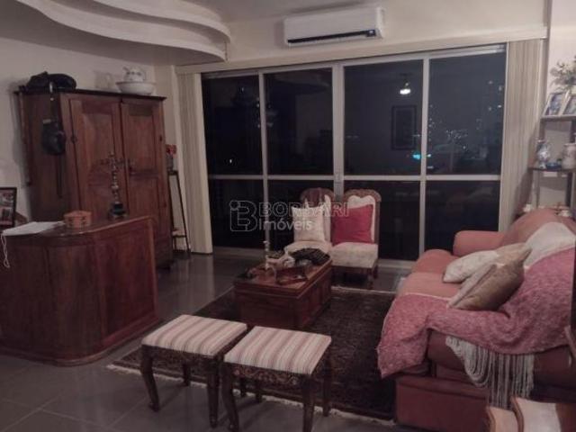 Apartamento venda em Região Imediata de Araraquara, Araraquara