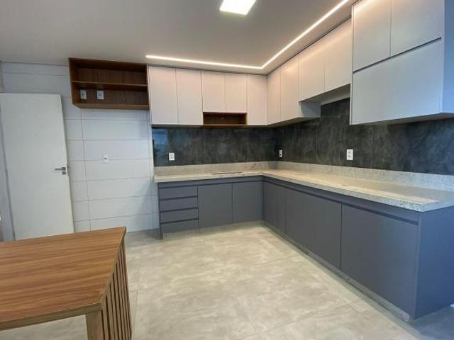 Apartamento venda em Região Geográfica Imediata de Varginha, Varginha
