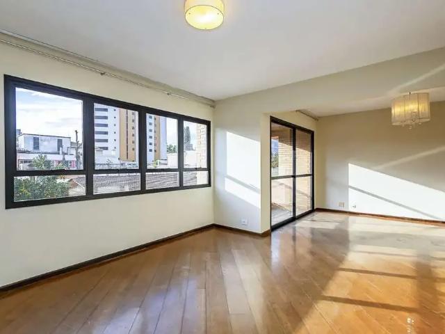 Apartamento venda em Região Geográfica Imediata de Curitiba, Região Metropolitana de Curitiba