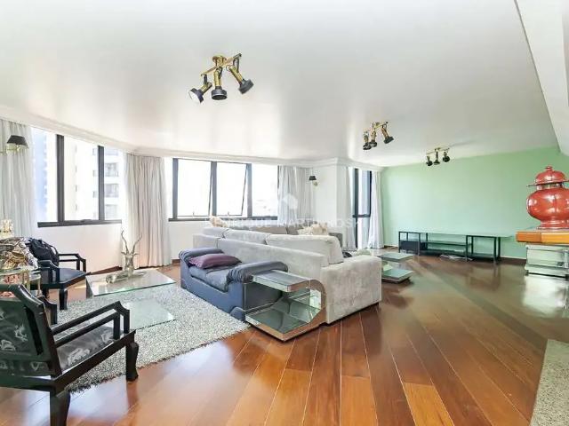 Apartamento venda em Água Verde, Curitiba