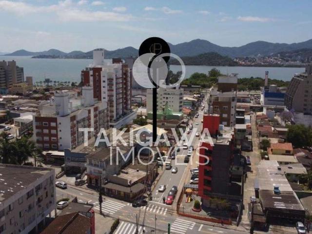 Apartamento venda em Região Geográfica Imediata de Florianópolis, Desterro