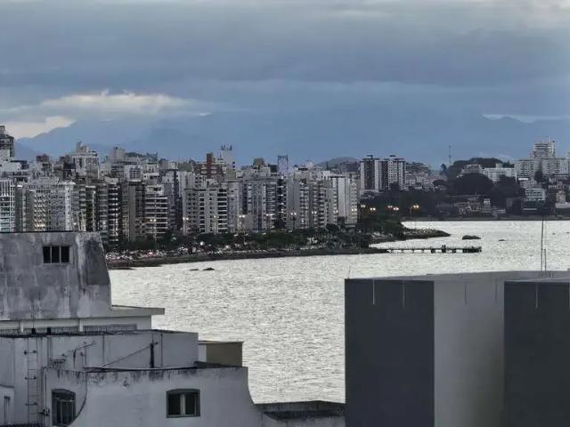 Apartamento venda em Região Geográfica Imediata de Florianópolis, Desterro