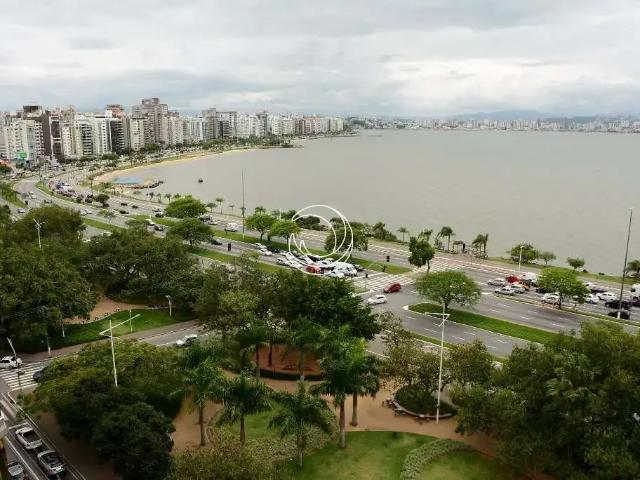 Apartamento venda em Região Geográfica Imediata de Florianópolis, Desterro