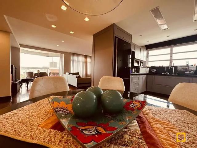 Apartamento venda em Região Geográfica Imediata de Florianópolis, Desterro