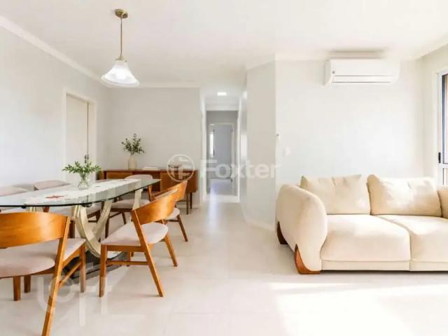 Apartamento venda em Região Geográfica Imediata de Florianópolis, Desterro