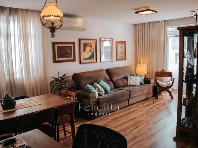 Apartamento venda em Região Geográfica Imediata de Florianópolis, Desterro