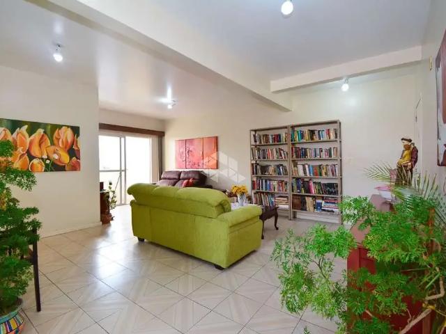Apartamento venda em Região Geográfica Imediata de Florianópolis, Desterro
