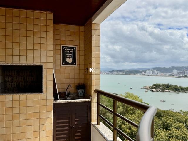 Apartamento venda em Região Geográfica Imediata de Florianópolis, Desterro