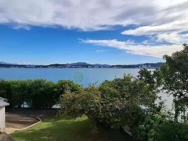 Apartamento venda em Região Geográfica Imediata de Florianópolis, Desterro