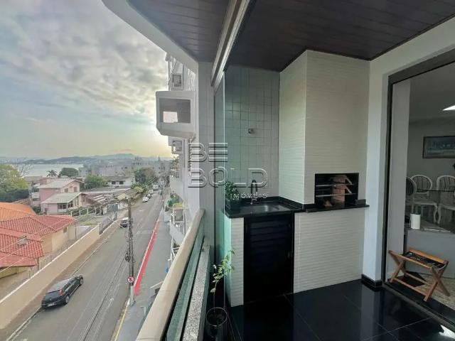 Apartamento venda em Região Geográfica Imediata de Florianópolis, Desterro