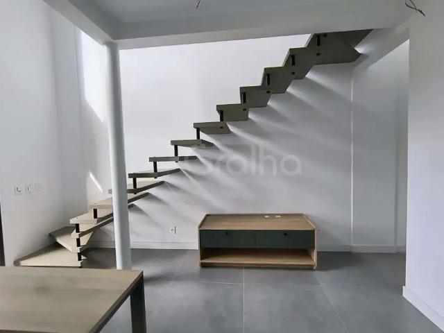 Apartamento venda em Região Geográfica Imediata de Florianópolis, Desterro