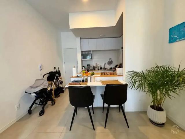 Apartamento venda em Região Geográfica Imediata de Florianópolis, Desterro