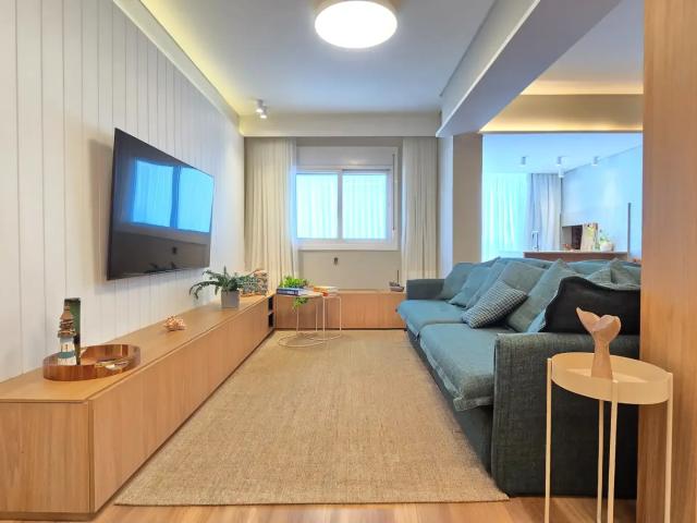 Apartamento venda em Região Geográfica Imediata de Florianópolis, Desterro
