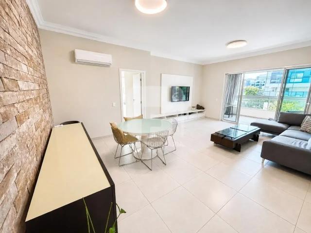 Apartamento venda em Região Geográfica Imediata de Florianópolis, Desterro